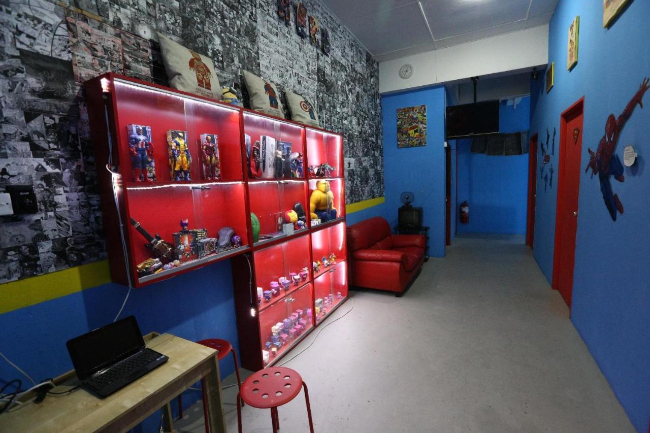 Hero Hostel Kuching Exterior foto